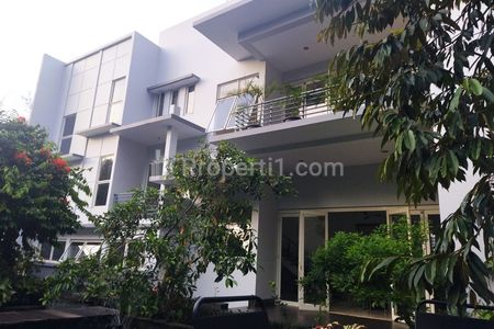 Dijual Rumah Taman Telaga Golf BSD Serpong - Dekat Danau dan Sport Club