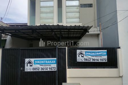 Rumah sewa tampak depan