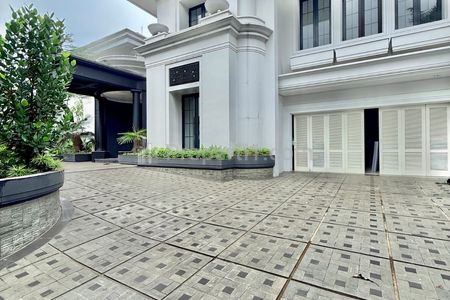 Jual Rumah Baru di Pondok Indah, Jakarta Selatan - Garasi Luas 8 Mobil, Luas Tanah 1.050m2, 8 Kamar Tidur