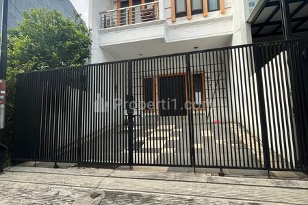 Dijual Rumah di Cengkir Barat Kelapa Gading Jakarta Utara