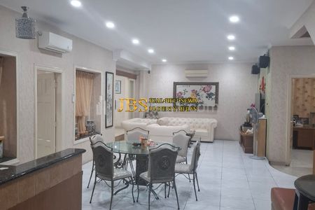 Rumah Siap Huni 2 Tingkat Dijual di Komplek Cemara Asri Medan Jalan Kenari