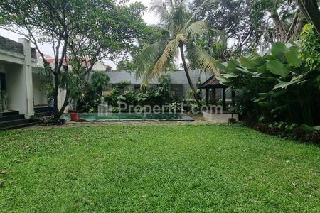 Disewakan Rumah 1 Lantai, 4BR dengan Pool & Big Garden - Ampera Kemang, Jakarta Selatan
