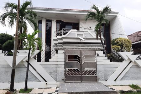 Rumah Dijual di Dharmahusada Indah Utara Gubeng Surabaya Timur