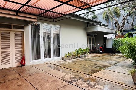 Sewa Rumah Luas dengan Pool di Cilandak Barat Dekat Citos, Jakarta Selatan, Harga Sewa Rp 380 Juta/Tahun (Exclude Tax dan Deposit 1 Bulan Masa Sewa)
