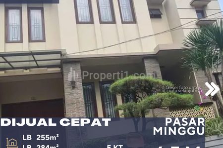 Dijual Rumah Lokasi Strategis di Pasar Minggu Jakarta Selatan - Dekat Area Perkantoran Simatupang, Tol JORR, St. Pasar Minggu