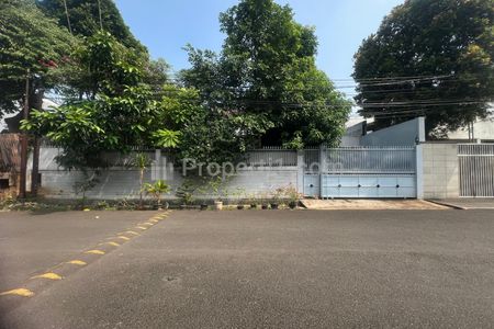 Jual Rumah Luas di Jalan Terusan Hang Lekir Jakarta Selatan