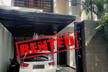 Disewakan Rumah Modern di Area Senopati Jakarta Selatan STD329