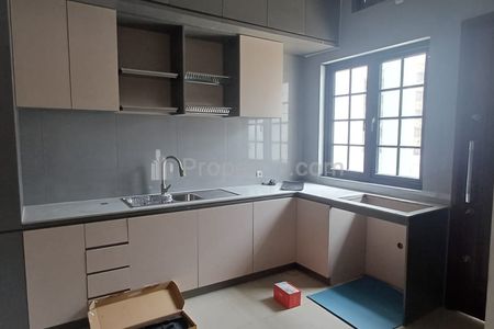 Disewakan Rumah Mewah LT 327 m2 di Sunter Agung, Jakarta Utara