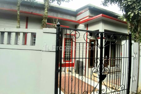 Tampak depan