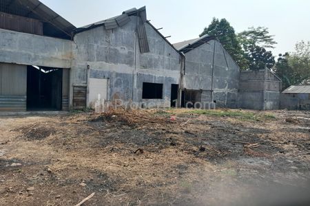 Jual Gudang Nego Luas Tanah 4200m2 Bangunan 3000m2, Akses Kontainer di Pangkalan 2, Bantar Gebang, Bekasi, Jawa Barat