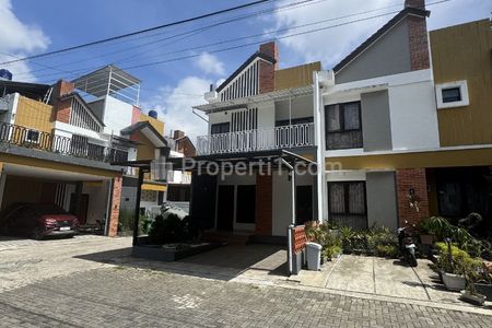 Jalan lebar 