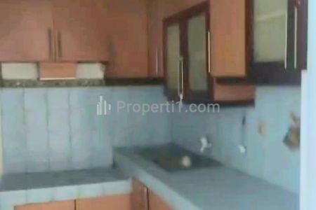 Disewakan Rumah 2,5 Lantai di Taman Palem Lestari Jakarta Barat