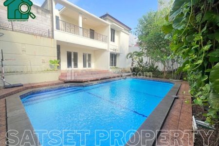 Dijual Rumah di Area Kemang Jakarta Selatan SSP663