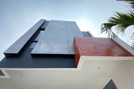 Dijual Rumah Baru 2 Lantai Dekat Jalan Kuningan Antapani Bandung