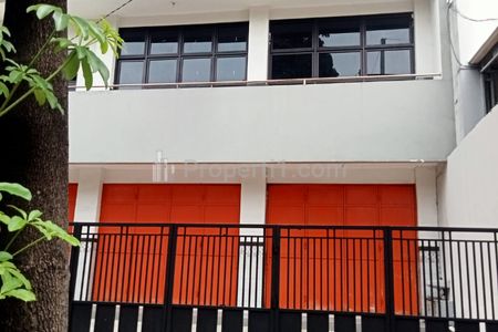Disewakan Ruko 3 Lantai di Raya Perak Timur, Kota Surabaya