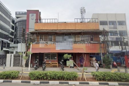 Jual Ruko Tempat Usaha Luas Tanah 706 m2 di Jalan Raya Matraman, Palmeriam, Jakarta Timur