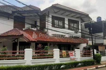 Dijual Rumah Siap Huni di Jalan Camar III, Tangerang Selatan