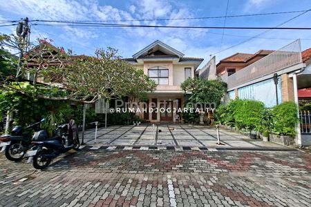 Jual Rumah Mewah Dalam Perumahan Elite Condongcatur Yogyakarta Dekat PAKUWON, JIH, UGM, UPN