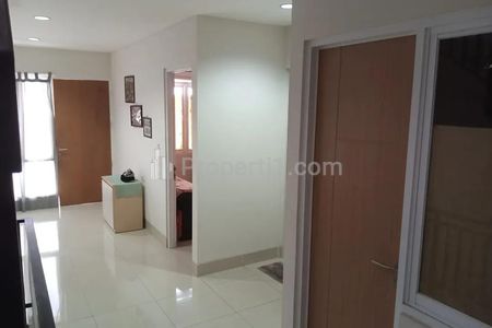 Dijual Rumah 2,5 Lantai 4 Kamar di Duri Kepa, Green Ville, Kebon Jeruk Jakarta Barat