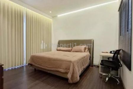 Jual Rumah Kebayoran Baru Jakarta Selatan - Tipe 9+2 Kamar Tidur