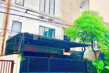 Dijual Guest House Exclusive Belakang Setraduta FULL FURNITURE AKTIF BEROPERASIONAL Kota Bandung