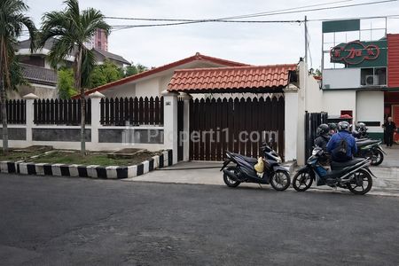 Jual Rumah Sangat Bagus dan Luas di Darmo Permai Timur Surabaya