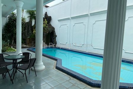 Disewakan Rumah Area Mega Kuningan 4BR Private Pool - Jakarta Selatan