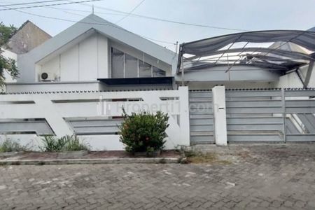 Jual Rumah Mewah di Villa Kalijudan Kota Surabaya Strategis