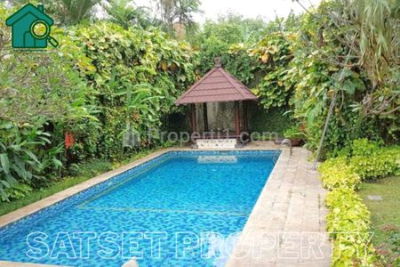 Disewakan Rumah Luas di Area Pejaten/Kemang/Jakarta Selatan SSP667