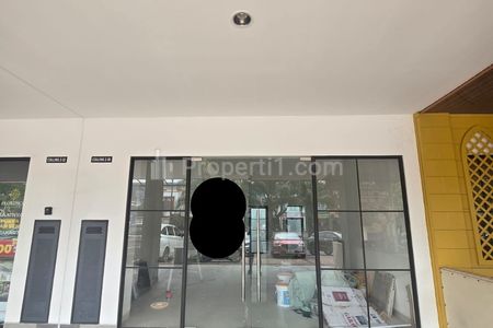 Disewakan Ruko Brand New Murah 3 Lantai di Ruko Collins 2 Maison De Wisteria Metland Menteng Cakung Jakarta Timur - Siap Pakai & Siap Usaha Minimalis