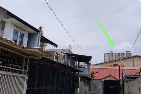 Dijual Rumah Strategis Sayap Sudirman – Cocok untuk Kantor, 2 Lantai, Akses 2 Mobil, Harga 1,65 M