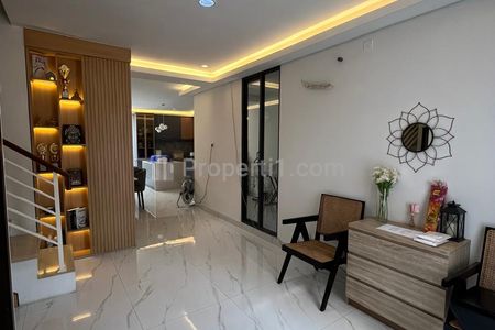 Dijual Rumah Mewah Full Furnished di Jakarta Garden City Cluster Shinano Jakarta Timur