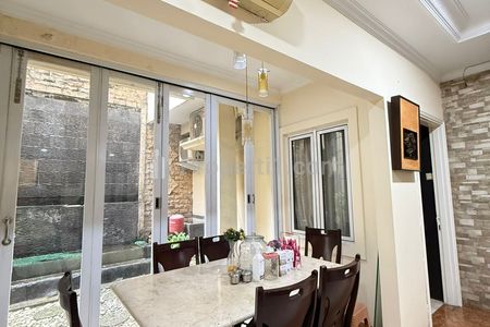 DIJUAL Rumah Cozy Siap Huni Fully Furnished 4+1BR di Raffles Hills, Cibubur - Depok