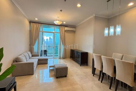 Living room + Dining Table