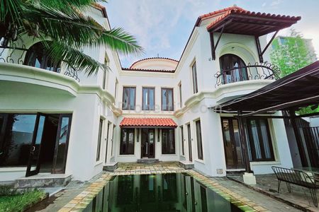 Dijual/Disewakan Rumah Bisa Parkir Yatch Pribadi di Pantai Mutiara Jakarta Utara