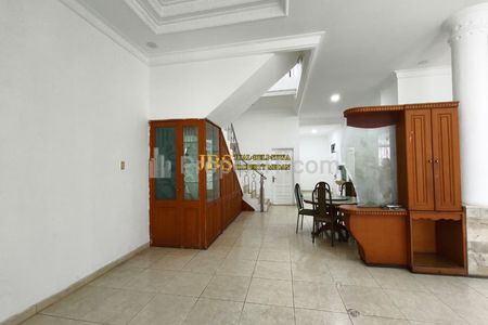 Dijual Rumah Kondisi Siap Huni di Komplek Cemara Hijau Jalan Meta, Medan