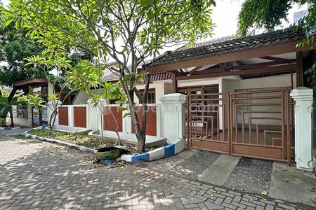 Dijual Rumah Strategis di Cluster Pondok Candra, Waru, Sidoarjo