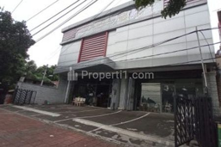 Dijual/Disewakan Ruko Siap Usaha di Jalan Pramuka Jakarta Pusat