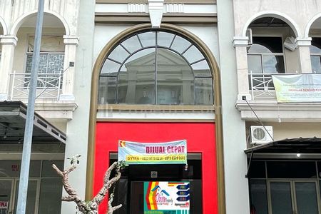 Disewa Ruko Baru Renovasi di Grand Galaxy City Bekasi Selatan