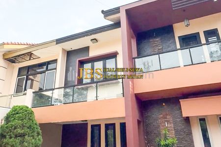 Jual Rumah 2 Tingkat Kondisi Siap Huni Jalan Mongonsidi - Medan Polonia