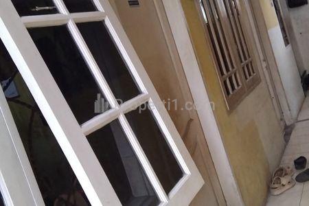 Jual Cepat Kost / Kontrakan 3 Pintu di Bintara Bekasi