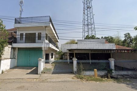 Jual Gudang Tempat Usaha Kosong di Raya Balongpanggang Gresik Jawa Timur