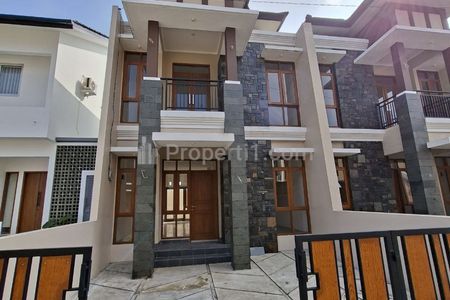 Jual Rumah MEWAH Lingkungan Nyaman di Margahayu Raya Metro Dekat Tol Buahbatu dan Whoosh Lingkar Luar Gede Bage Bandung