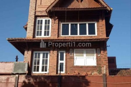 Jual Villa di Lembang Bandung Barat