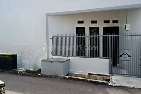 Sewa Rumah Paviliun Bangunan Baru dengan 1 Kamar Tidur ,1 Kamar Mandi, Ruang Keluarga Luas di Simpay Asih Cijambe Bandung