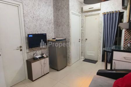 Disewakan Apartemen Lokasi Super di Green Pramuka City - 2 BR Furnished