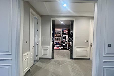 Jual Apartemen Lux Langham Residence SCBD Unit Penthouse, Mewah - 4 BR Semi Furnished