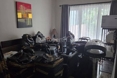 Dijual Rumah Ideal 2 Lantai di Arcamanik Bandung Dekat Sport Jabar – Siap Huni, Carport 2 Mobil