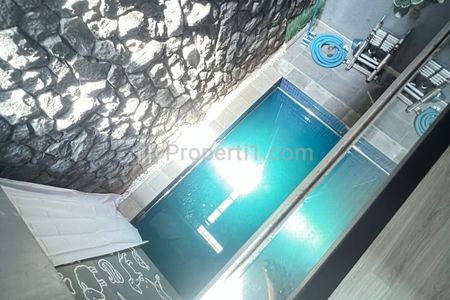 Dijual Rumah Mewah 3 Lantai Huk di Aether Greenwich Bumi Serpong Damai, Tangerang Selatan