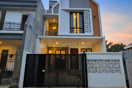 Rumah Dijual Baru Dalam Komplek Tenang di Pondok Bambu Jaktim
